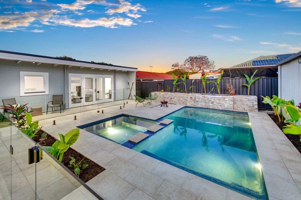 Sicilia Panorama 30 pool house in Brisbane 2022